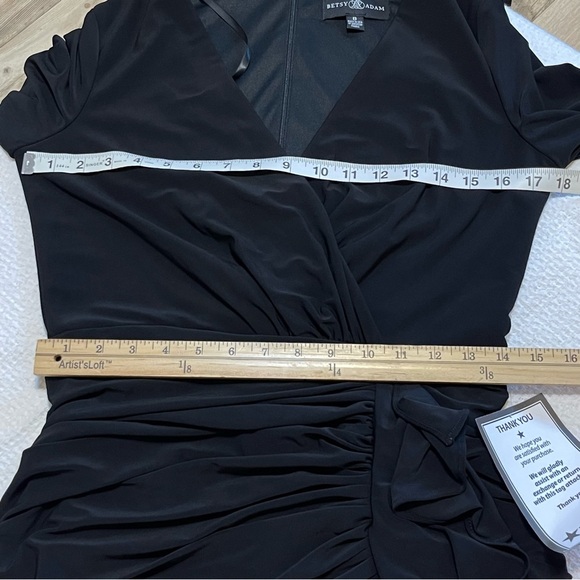 BETSY & ADAM
Ruched Ruffle-Trim body-con 
Gown size 8 black - Picture 12 of 12
